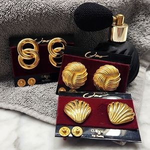 Vintage Hugo, New Gold clip or pierced earrings